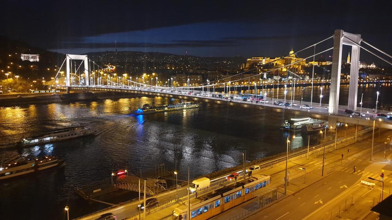 Danube View Apartment Budapest Exterior photo